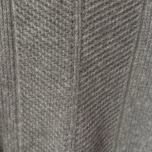 Athleta Women's Small Gray Pullover Sweater Size Small - Picture 3 of 10